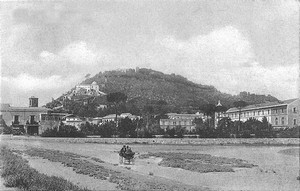 1910_piazza_darmi.jpg