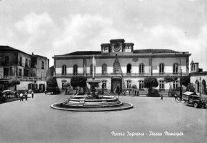 1953_Piazza_Municipio.jpg
